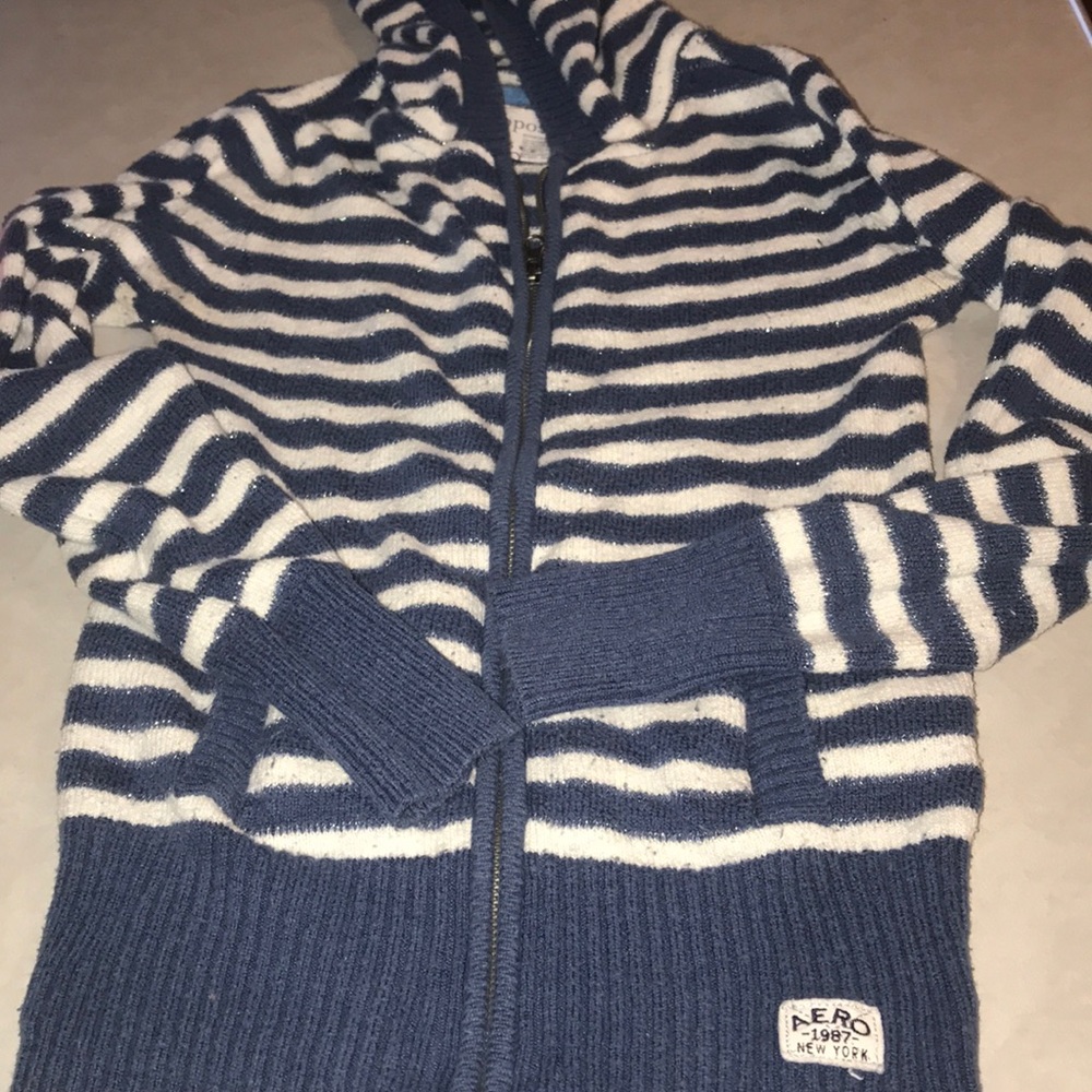 The coziest zip up sweater!!